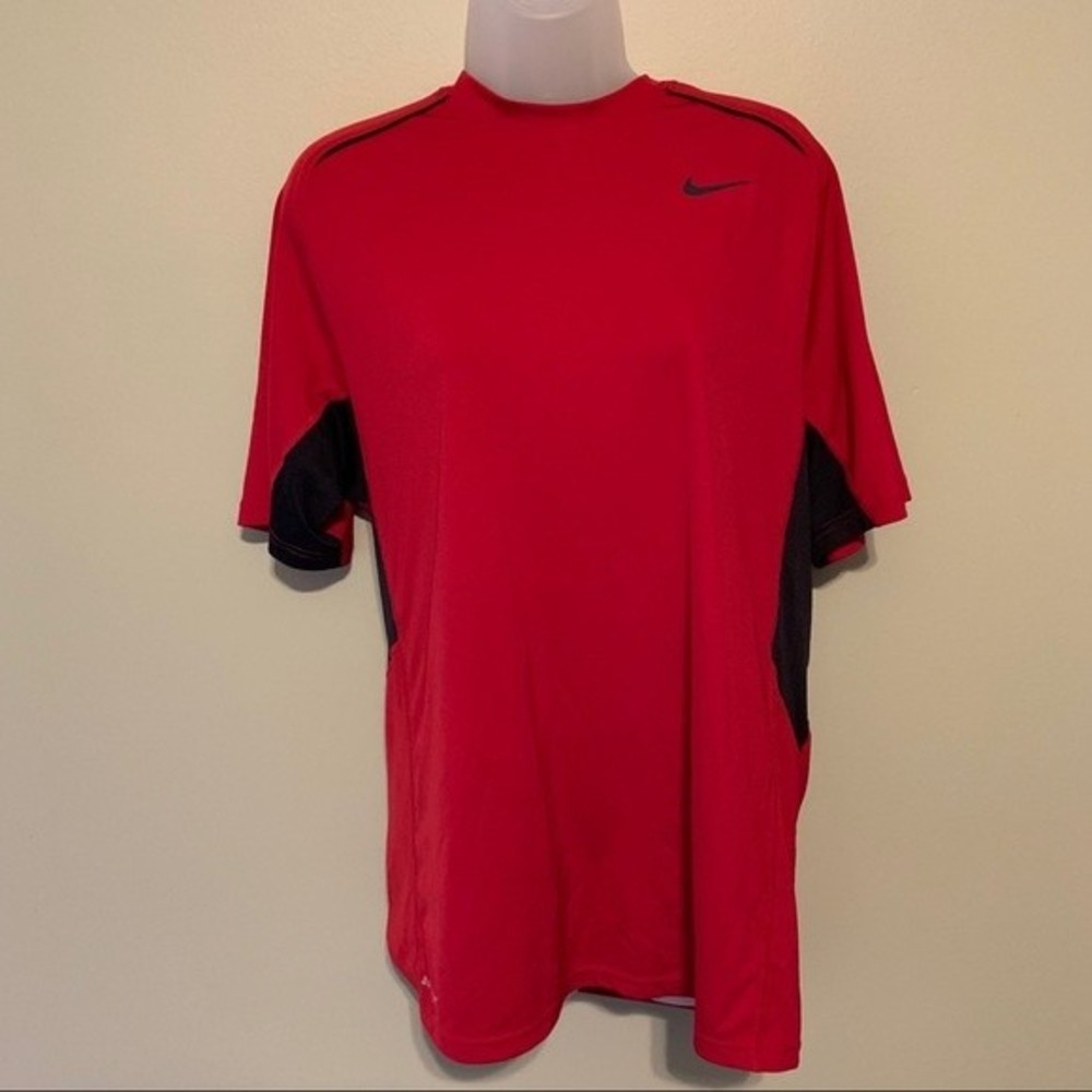 Nike Dri-Fit Athletic Running Shirt, Size Medium